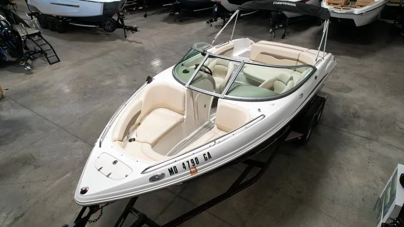 Slide: The Image of Chaparral 220 SSi 2007 - 29