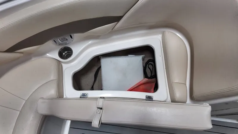 Slide: The Image of Chaparral 220 SSi 2007 - 49