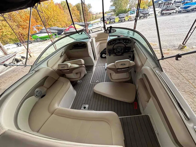 Slide: The Image of Chaparral 220 SSi 2007 - 6