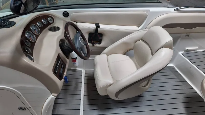 Slide: The Image of Chaparral 220 SSi 2007 - 60