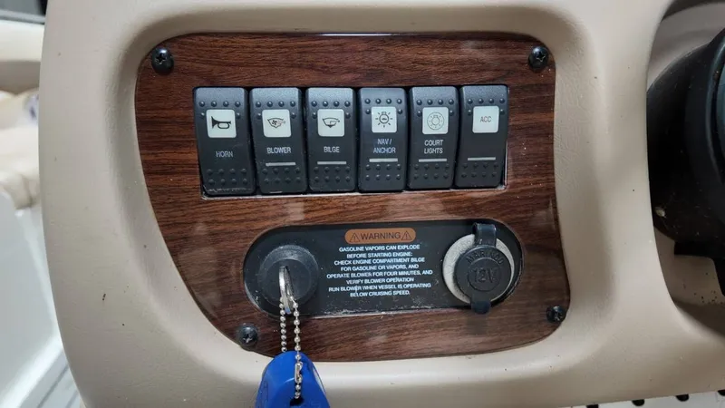 Slide: The Image of Chaparral 220 SSi 2007 - 61