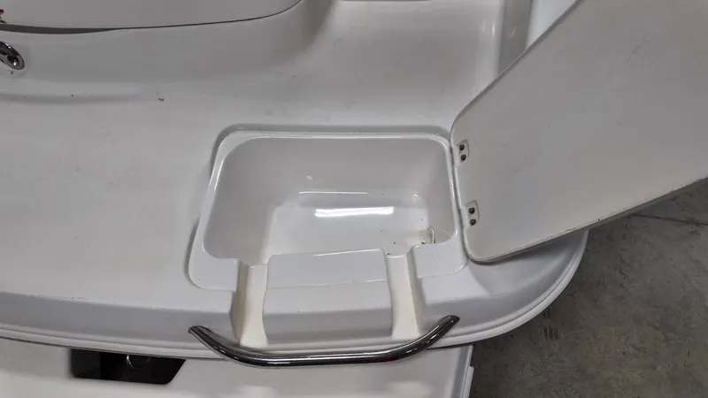 Slide: The Image of Chaparral 220 SSi 2007 - 9