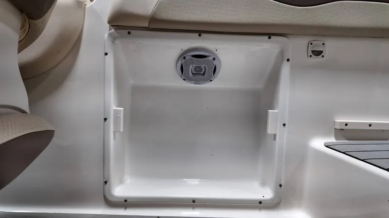 Slide: The Image of Chaparral 220 SSi 2007 - 97