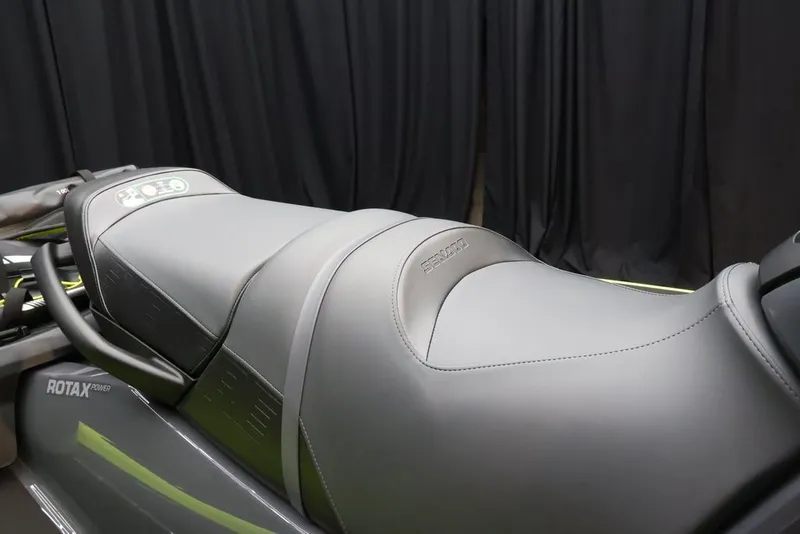 Slide: The Image of Sea-Doo Explorer Pro 170 2026 - 6