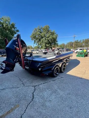 Slide: The Image of Skeeter FX21 2018 - 3