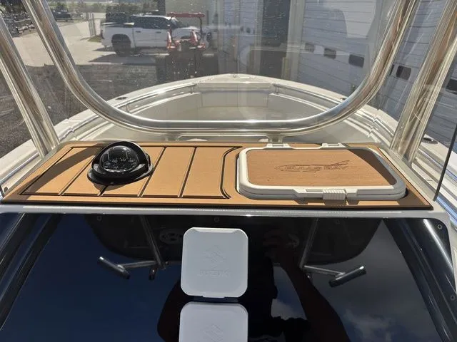 Slide: The Image of Bulls Bay 255 Center Console 2026 - 28