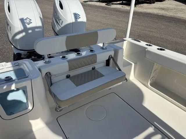 Slide: The Image of Bulls Bay 255 Center Console 2026 - 31