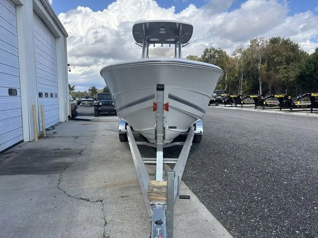 Slide: The Image of Bulls Bay 255 Center Console 2026 - 4