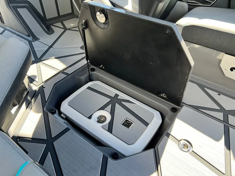 Slide: The Image of Nautique Super Air Nautique G23 Paragon 2026 - 66