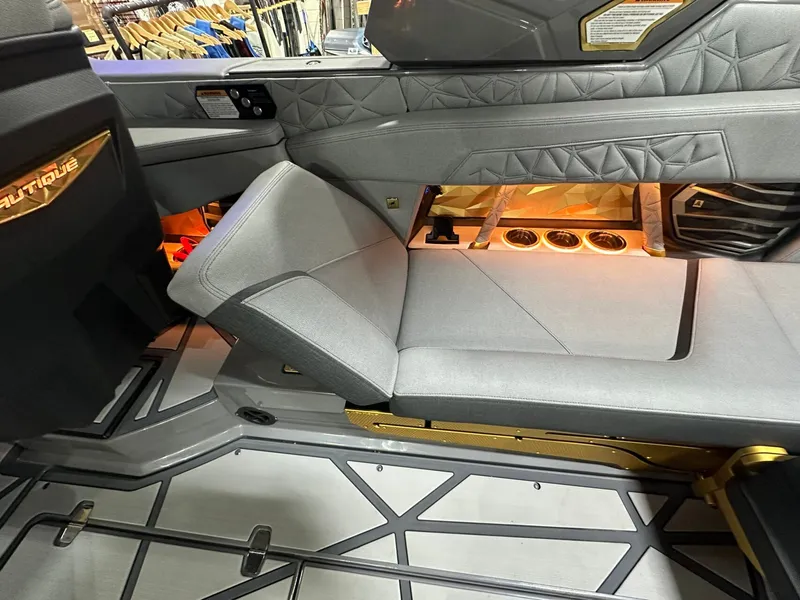 Slide: The Image of Nautique Super Air Nautique G23 Paragon 2026 - 16