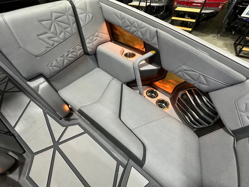 Slide: The Image of Nautique Super Air Nautique G23 Paragon 2026 - 22