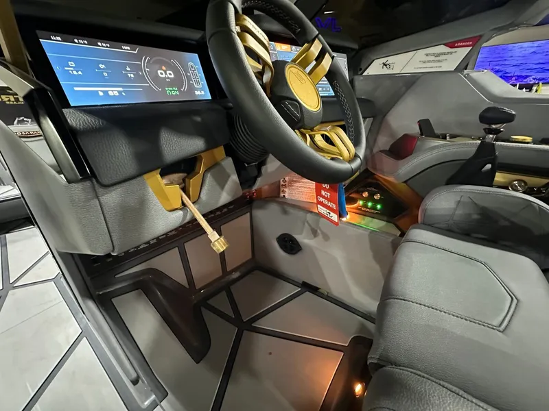 Slide: The Image of Nautique Super Air Nautique G23 Paragon 2026 - 28