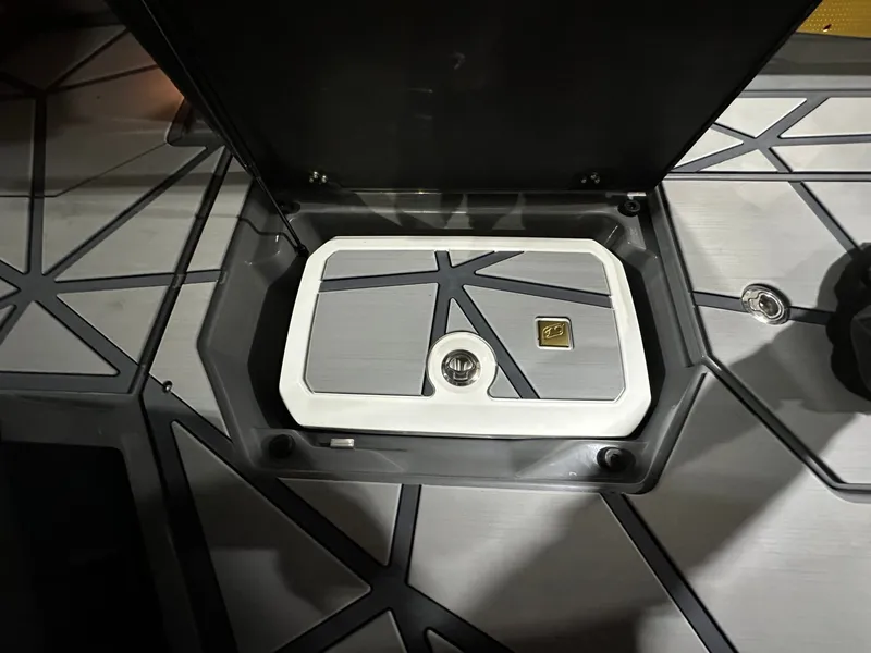 Slide: The Image of Nautique Super Air Nautique G23 Paragon 2026 - 36