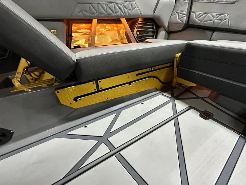 Slide: The Image of Nautique Super Air Nautique G23 Paragon 2026 - 37