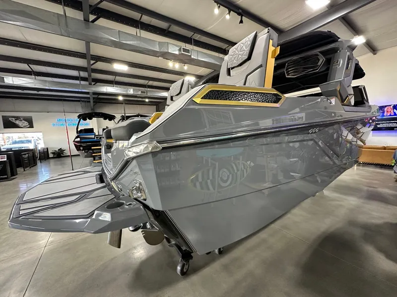 Slide: The Image of Nautique Super Air Nautique G23 Paragon 2026 - 4