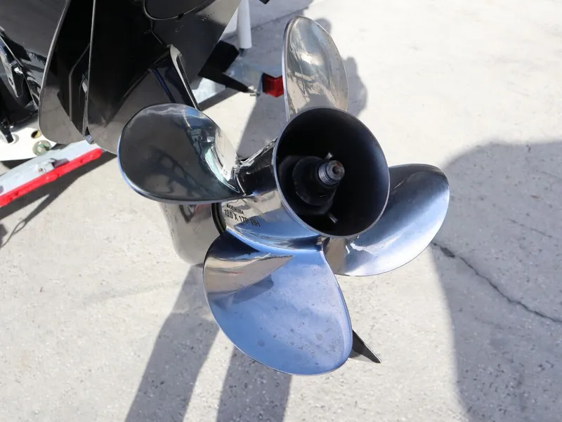 Slide: The Image of Mako Pro Skiff 17 CC 2019 - 11