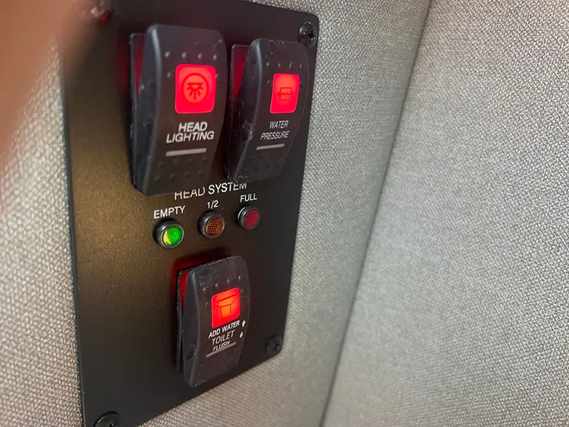 Slide: The Image of Chaparral 30 Surf Black Edition 2022 - 20