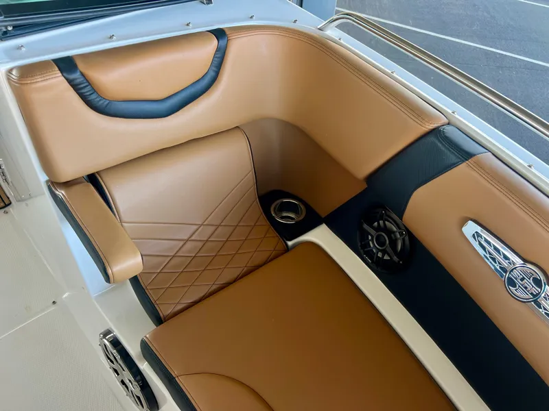 Slide: The Image of Chaparral 30 Surf Black Edition 2022 - 30