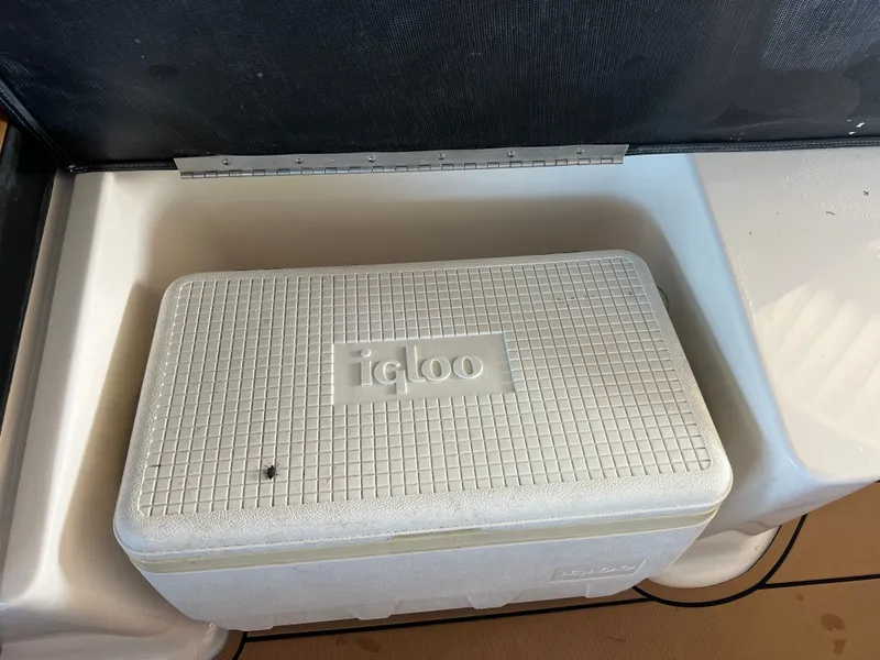 Slide: The Image of Chaparral 30 Surf Black Edition 2022 - 41