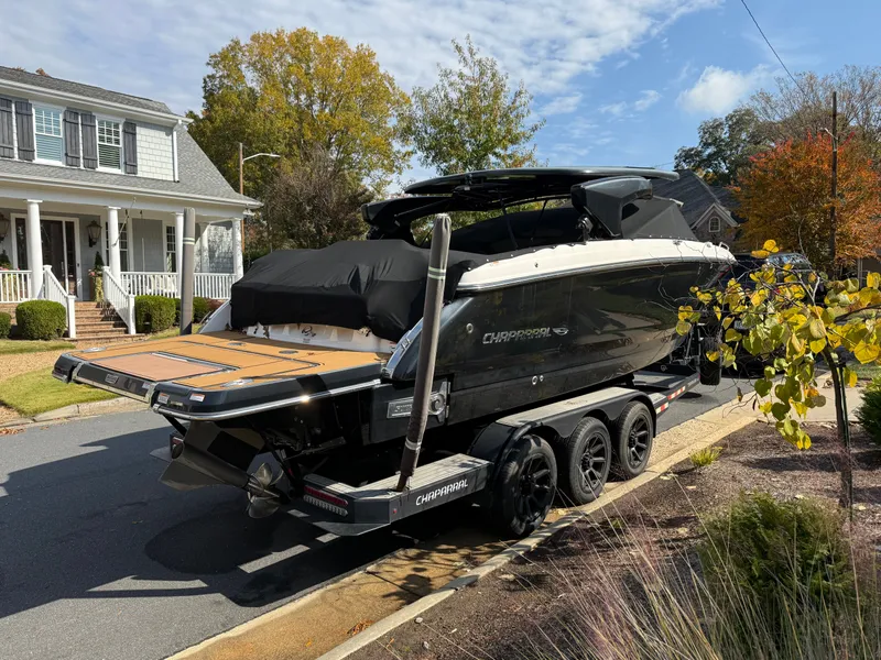 Slide: The Image of Chaparral 30 Surf Black Edition 2022 - 5