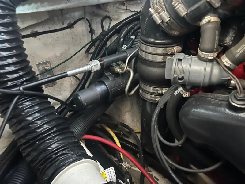 Slide: The Image of Chaparral 30 Surf Black Edition 2022 - 51