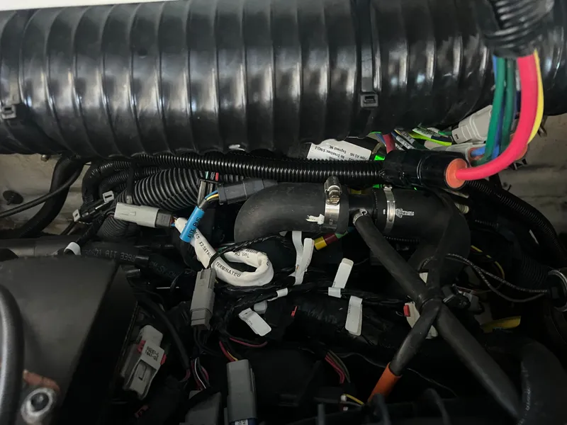 Slide: The Image of Chaparral 30 Surf Black Edition 2022 - 52