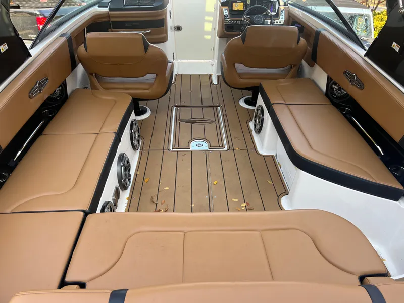 Slide: The Image of Chaparral 30 Surf Black Edition 2022 - 6