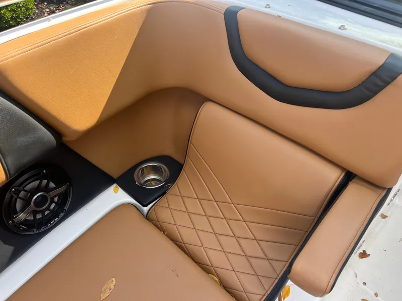 Slide: The Image of Chaparral 30 Surf Black Edition 2022 - 8