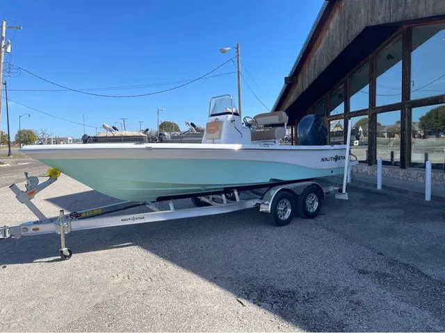 The Image of NauticStar 214 2026 - 1