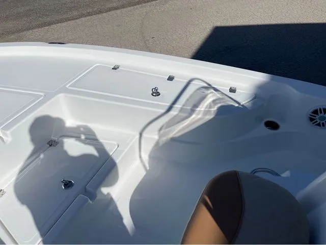 Slide: The Image of NauticStar 214 2026 - 11