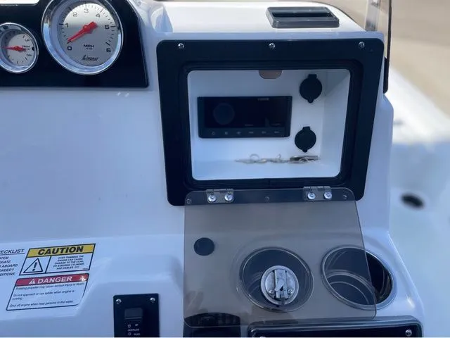 Slide: The Image of NauticStar 214 2026 - 21