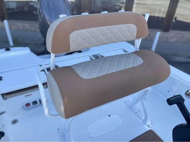 Slide: The Image of NauticStar 214 2026 - 8