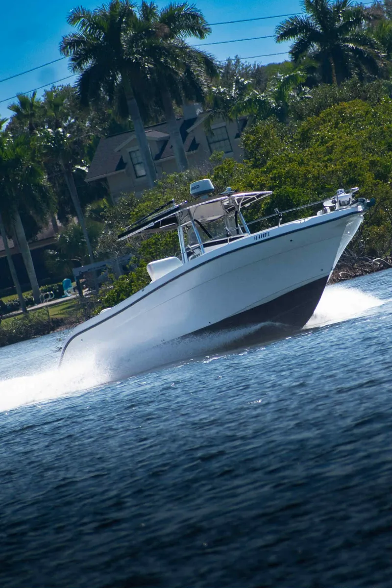 Slide: The Image of Century 3200 Center Console 2004 - 42