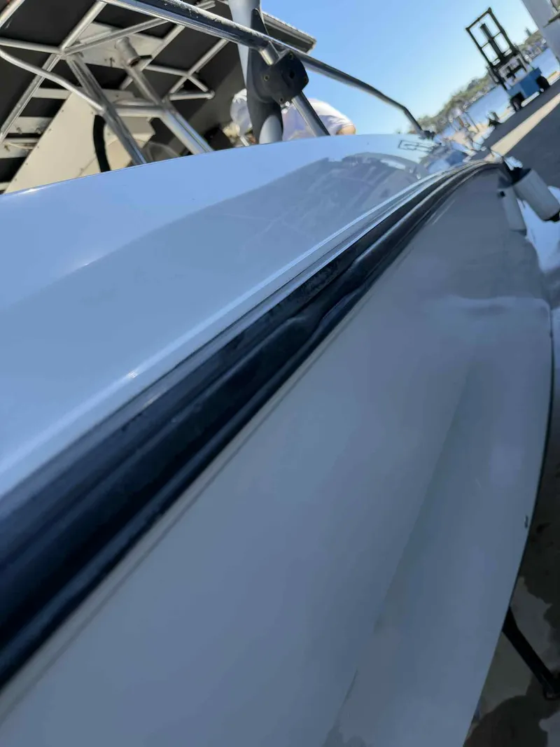 Slide: The Image of Century 3200 Center Console 2004 - 48