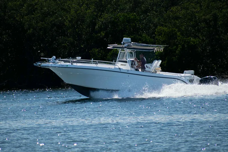 Slide: The Image of Century 3200 Center Console 2004 - 60