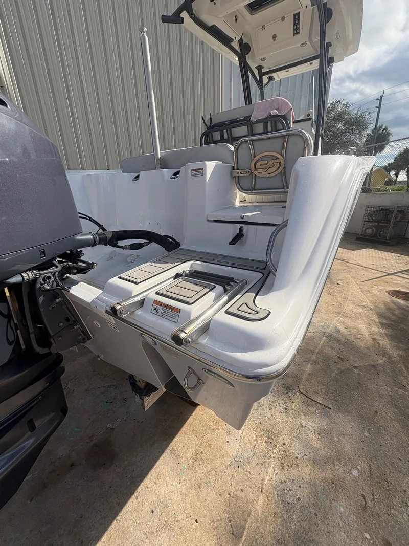 Slide: The Image of Sea Fox 248 Commander 2019 - 15