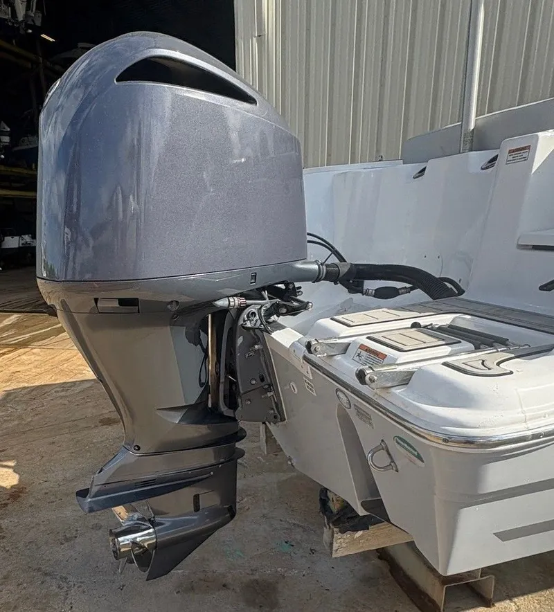 Slide: The Image of Sea Fox 248 Commander 2019 - 17