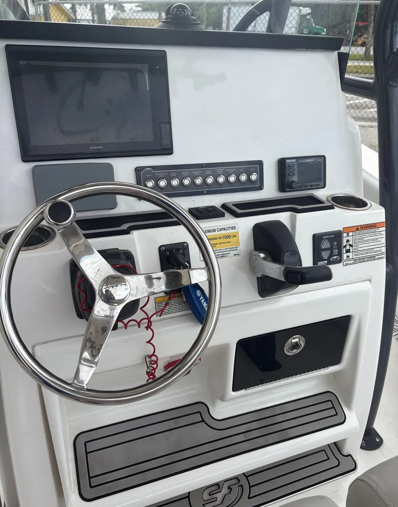 Slide: The Image of Sea Fox 248 Commander 2019 - 8