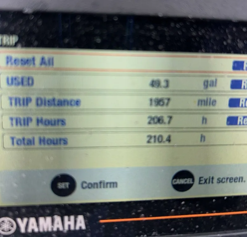 Slide: The Image of Sea Fox 248 Commander 2019 - 9