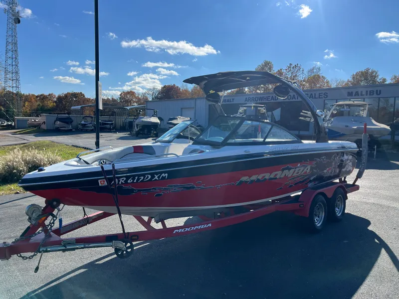 The Image of Moomba Mobius LSV 2011 - 1