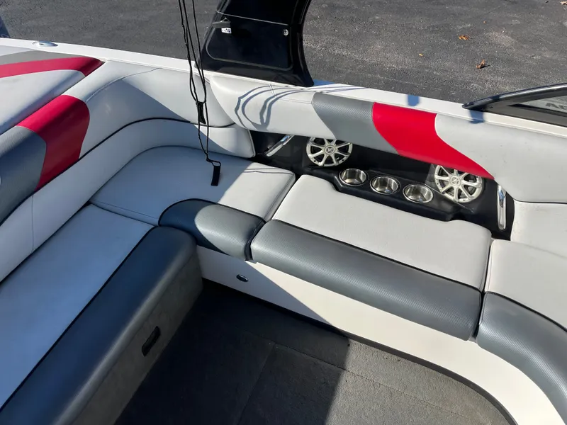 Slide: The Image of Moomba Mobius LSV 2011 - 13