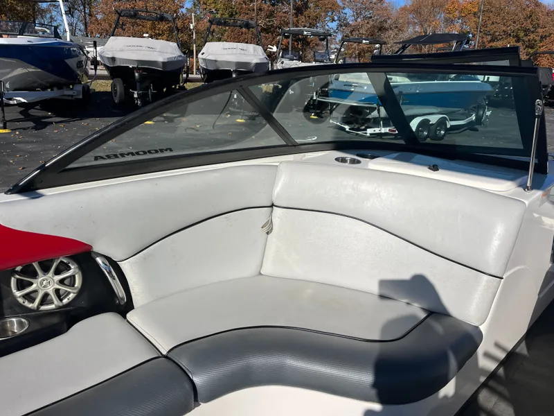 Slide: The Image of Moomba Mobius LSV 2011 - 14