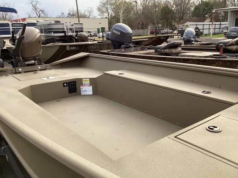 Slide: The Image of G3 Gator Tough 18 DK 2026 - 24