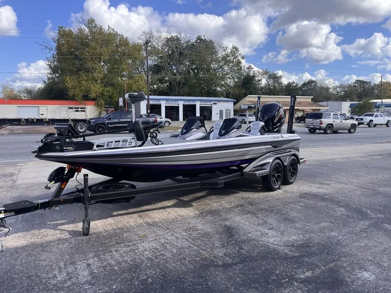 Slide: The Image of Skeeter FXR21 FLEX 2026 - 14