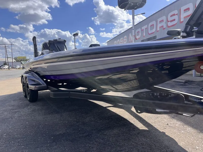 Slide: The Image of Skeeter FXR21 FLEX 2026 - 20