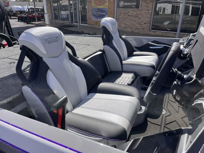 Slide: The Image of Skeeter FXR21 FLEX 2026 - 29