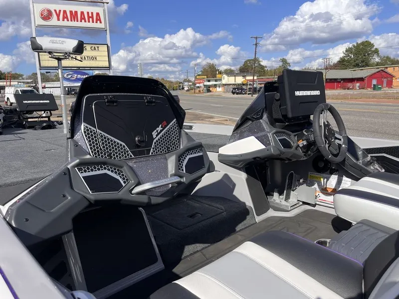 Slide: The Image of Skeeter FXR21 FLEX 2026 - 55