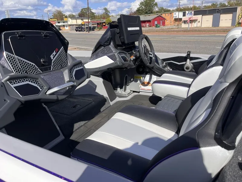 Slide: The Image of Skeeter FXR21 FLEX 2026 - 57