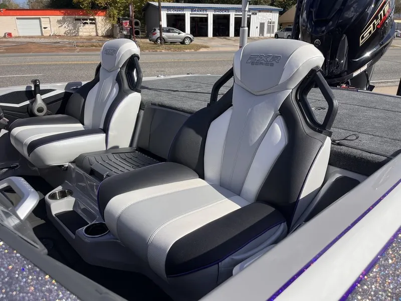 Slide: The Image of Skeeter FXR21 FLEX 2026 - 58