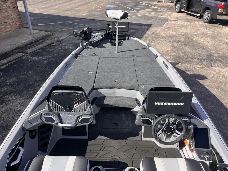 Slide: The Image of Skeeter FXR21 FLEX 2026 - 60